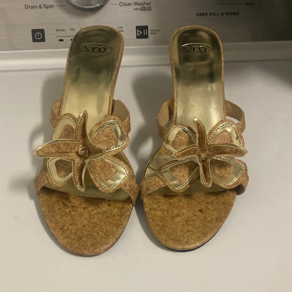 S.R.O./Women's Gold and Tan Sandals (worn once)